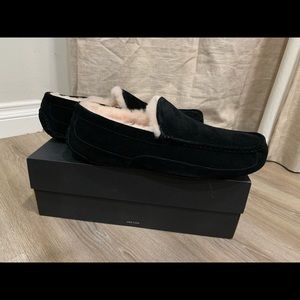 NIB Ugg Men’s Ascot Slipper